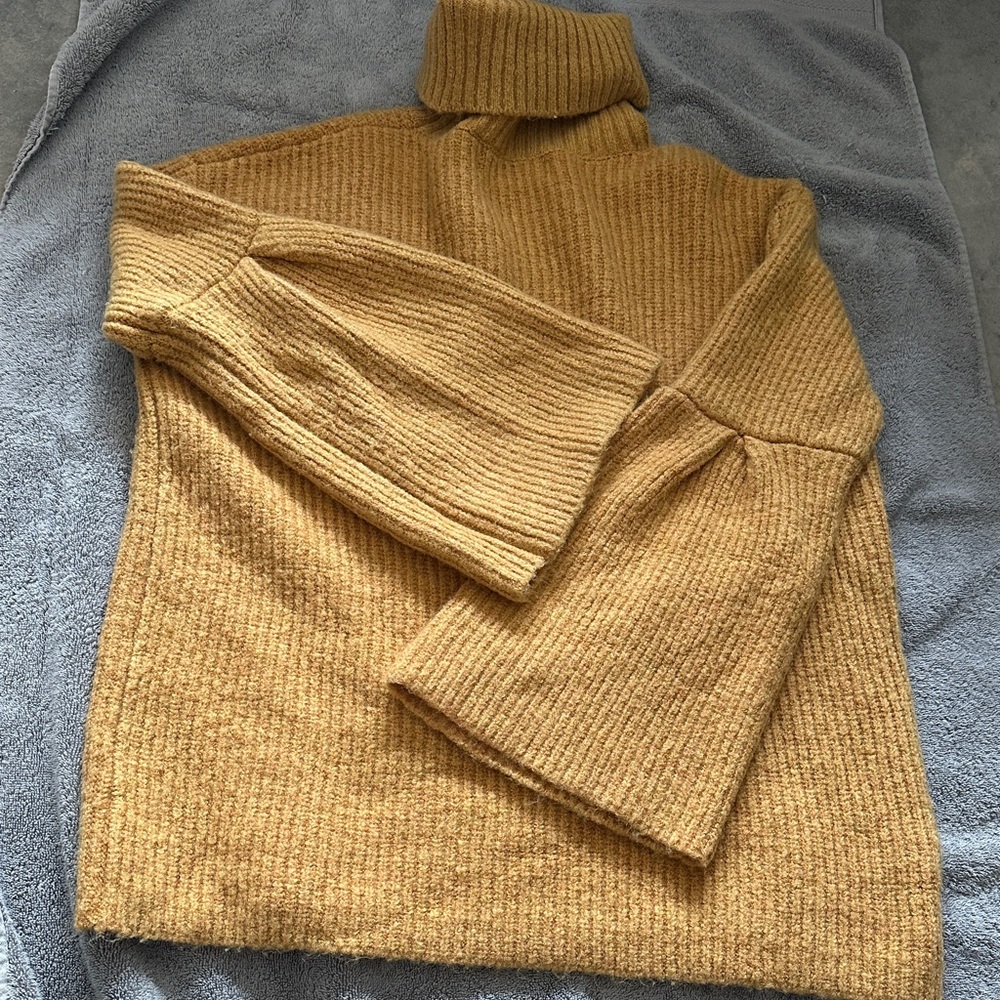 Newbury Kustom Mustard Turtleneck Sweater